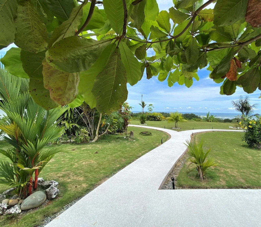 Hotel Ocean Breeze