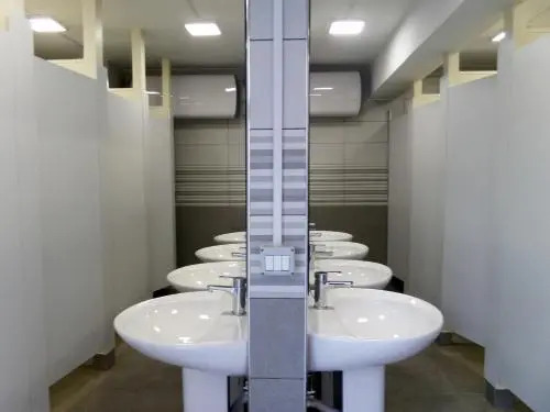 Hostel Fredi