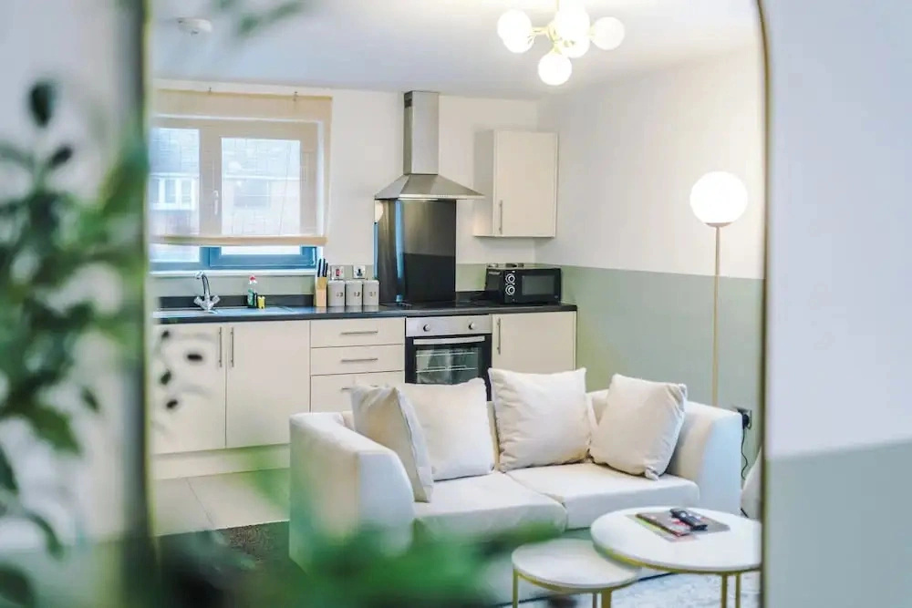 Elm Apartments