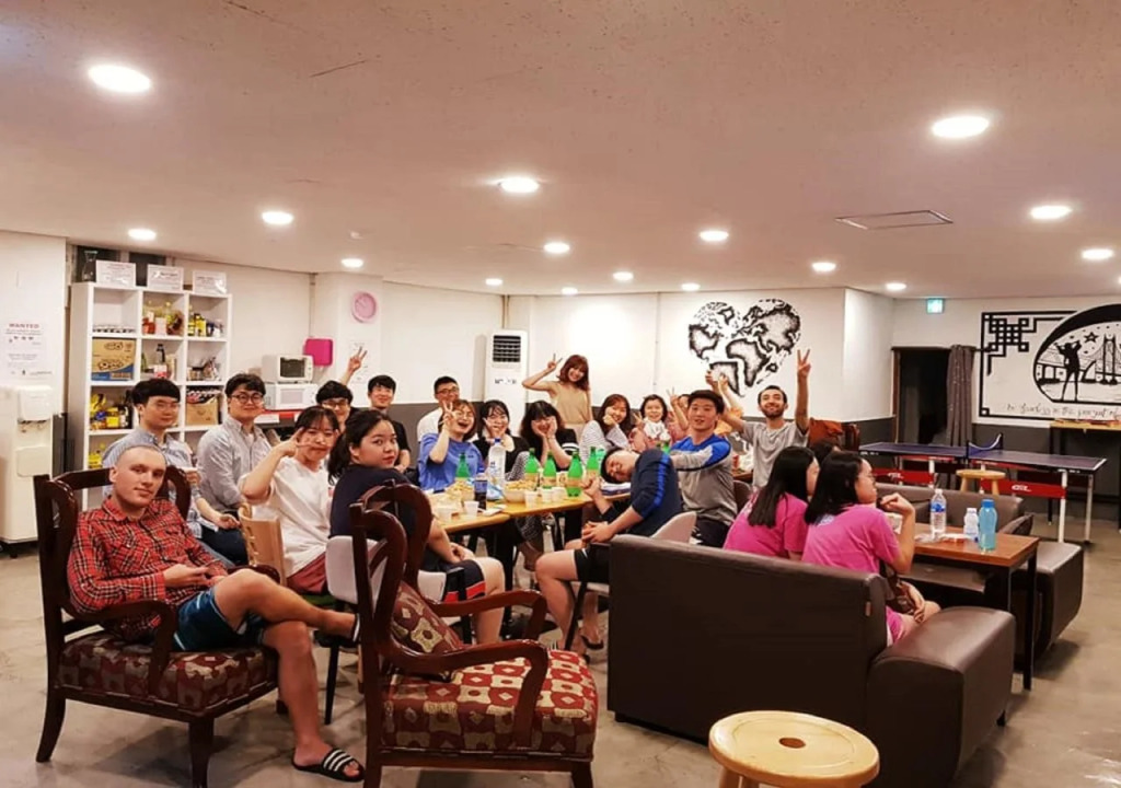 Kimchee Busan Station Guesthouse - Hostel