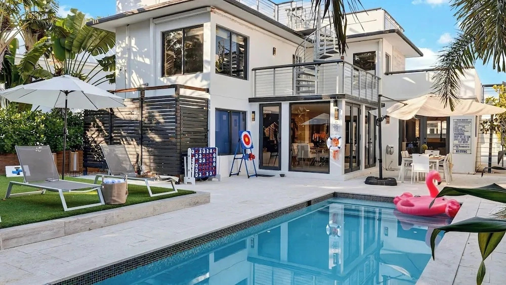 Soleil Modern by Avantstay Design-forward Stay + Resort-style Pool + Hot Tub + Near the Beach