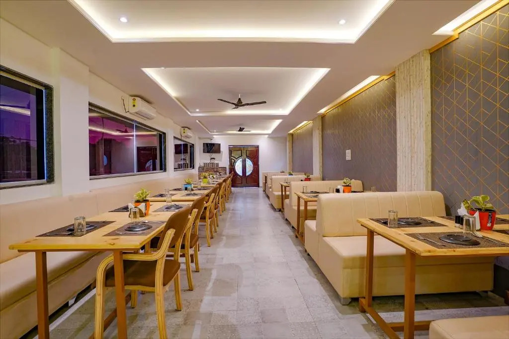 Fabhotel Farmaish Garden
