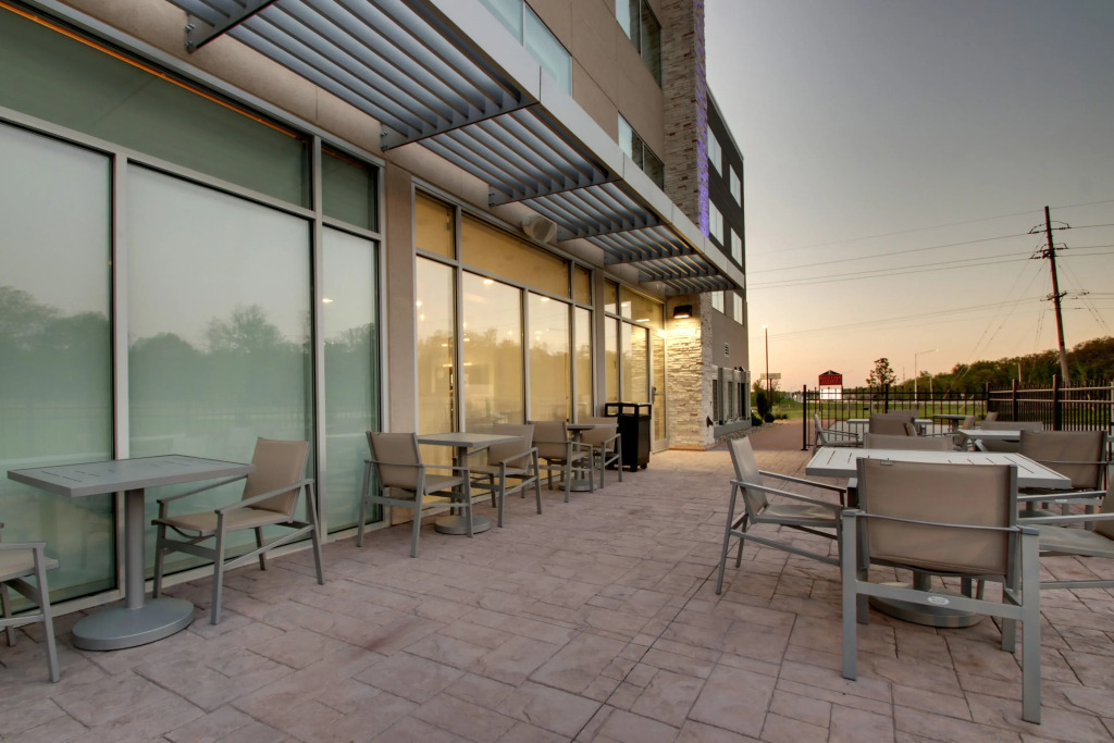 Holiday Inn Express & Suites - Mount Vernon by IHG