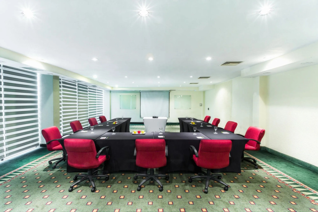 Courtyard by Marriott Toluca Airport