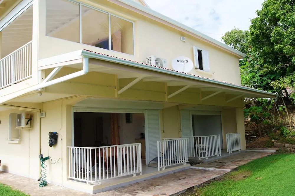 Apartment with One Bedroom in Le Moule, with Enclosed Garden And Wifi - 3 Km From the Beach