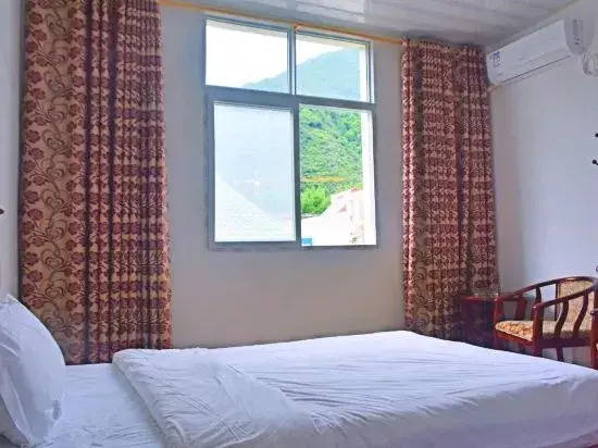 Hailuogou Heyue Garden Hotel