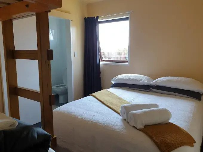 Manowhenua Lodge Hostel