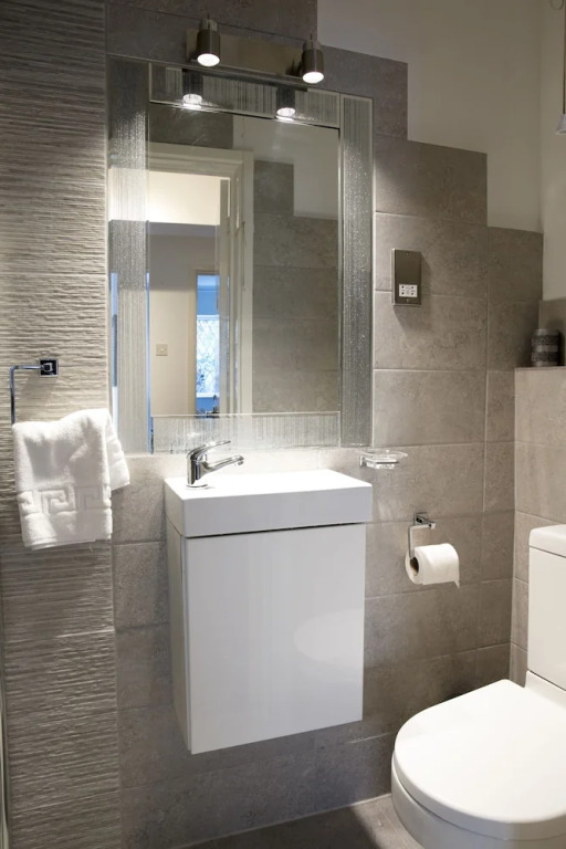 The Addenbrooke's Suite (Peymans)