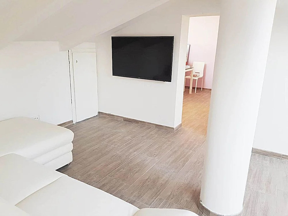 Flats4rent Viola