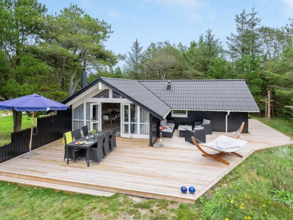 "Akari" - 1.6km from the sea in NW Jutland