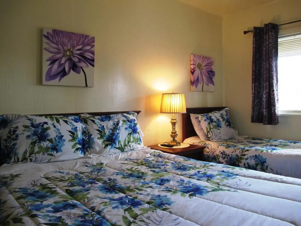 Sonoma Lodge