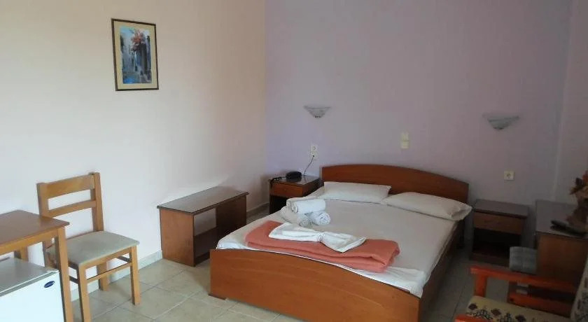Denis Hotel and Bungalows