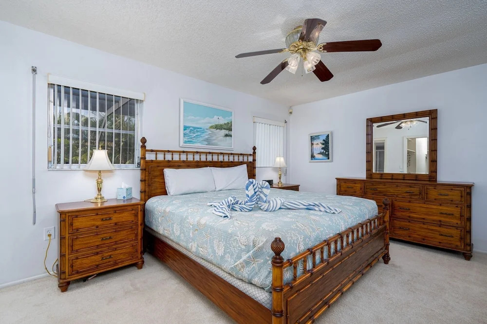 5394 Palmetto St - Villa Palmetto by Coastal Vacation Properties