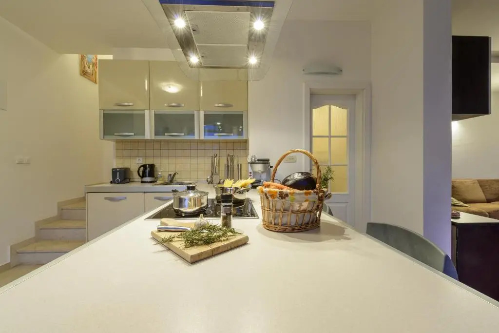 Villa Sana Via