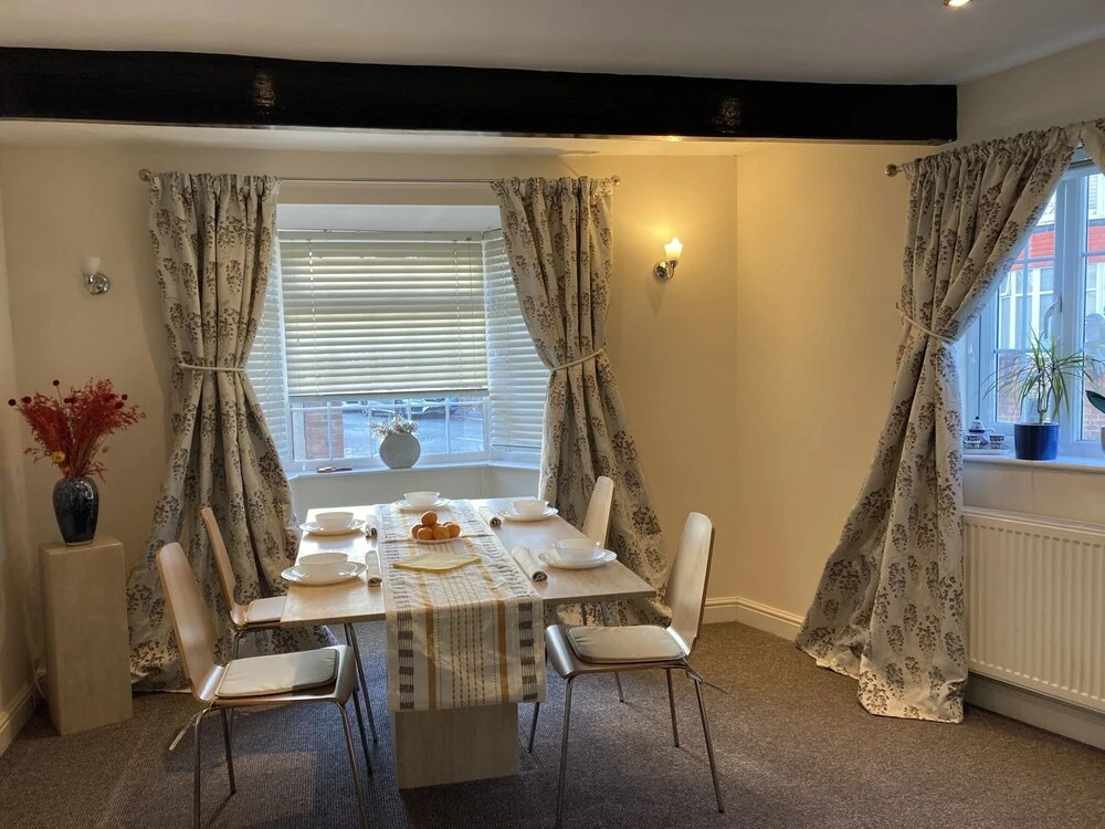 Ask 4 Discount, Best 3-bed House in Manchester