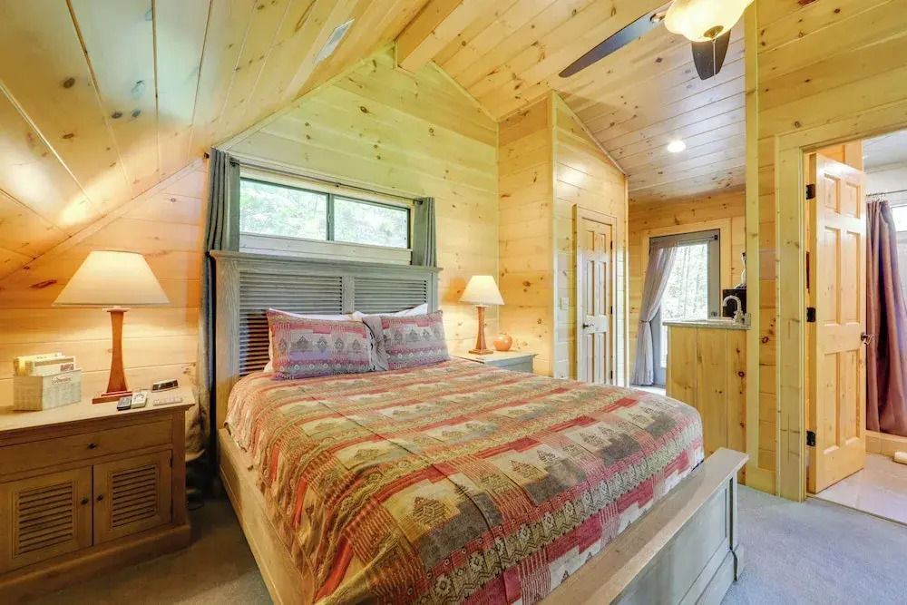 Book Now for Polar Express: Bryson City Cabin