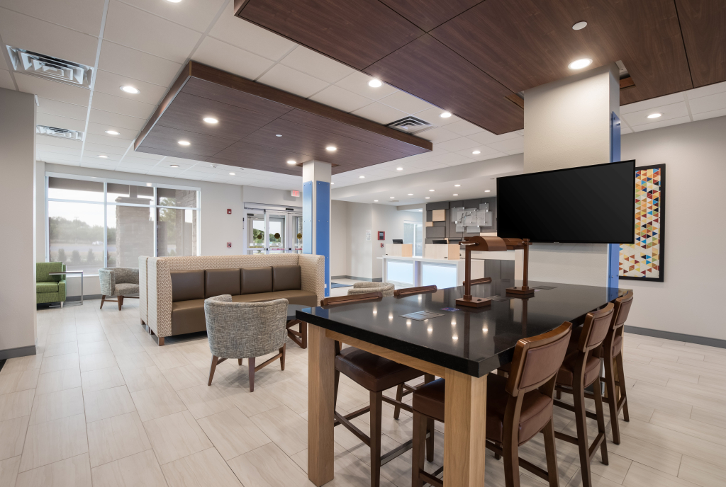 Holiday Inn Express & Suites Chicago - Hoffman Estates by IHG