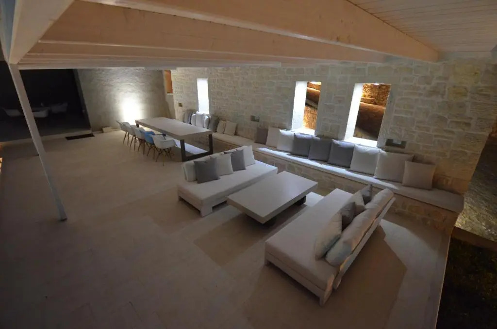 Villa Kira
