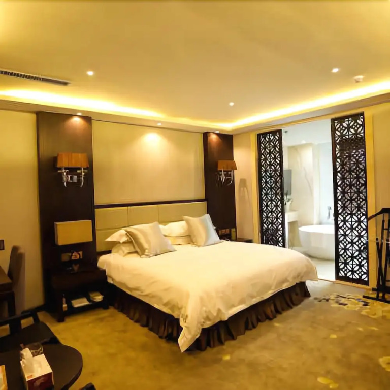 X Hotel