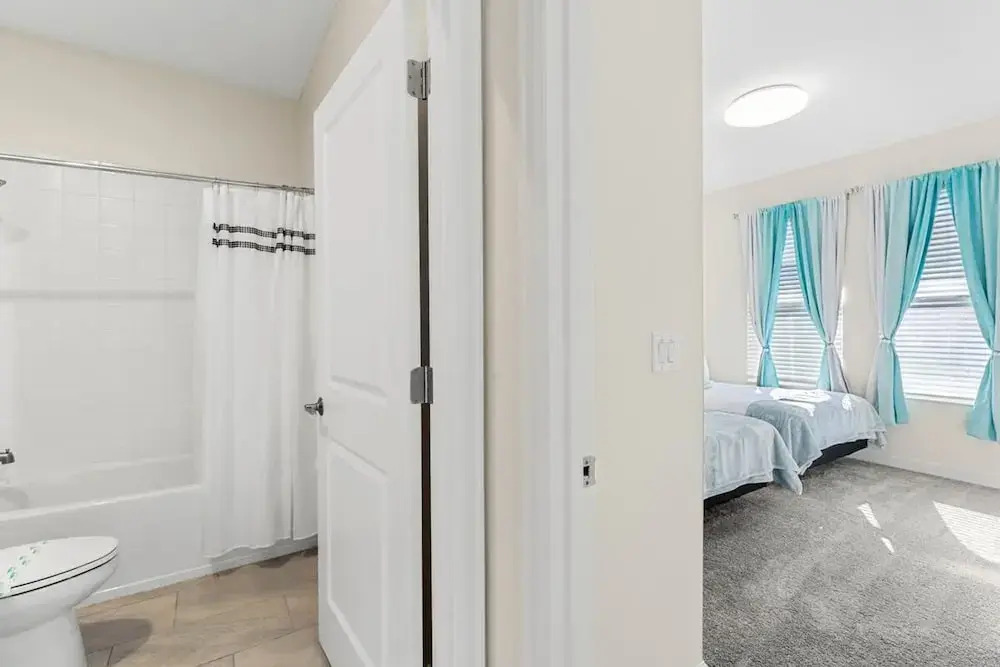 Sophisticated 6BR at Storey Lake Sl2766