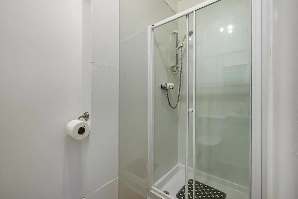 Bright flat in Lauder Centre