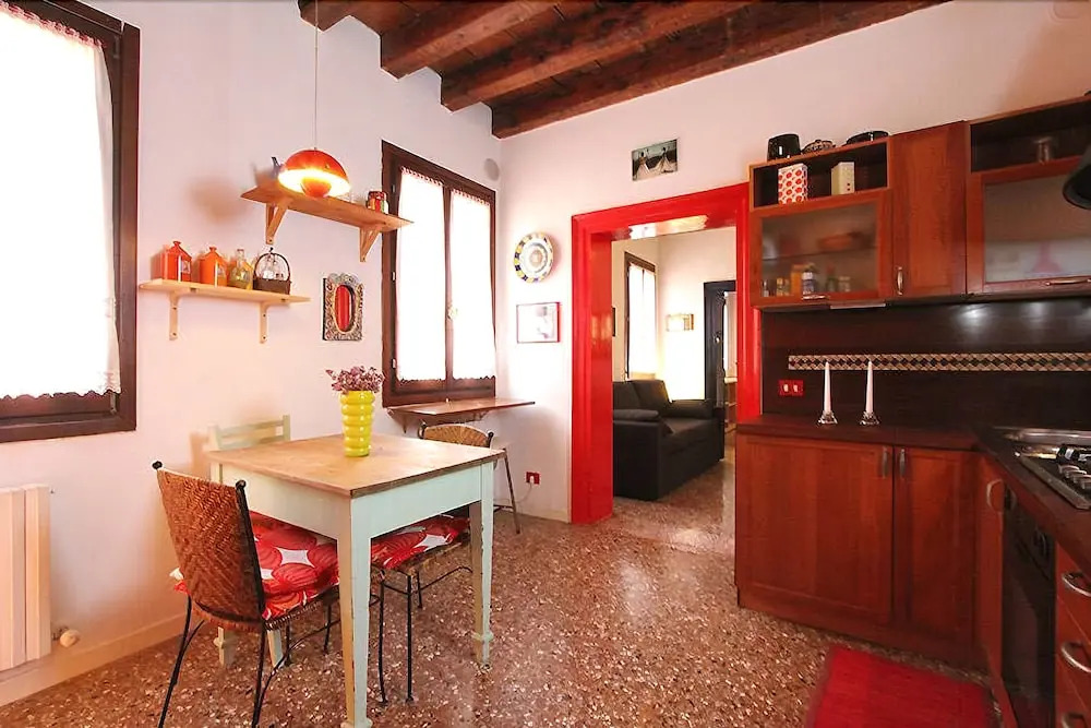 LUXURY SANTO STEFANO
