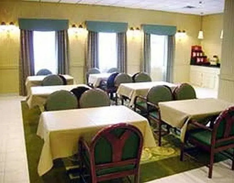 La Quinta Inn & Suites St. Paul 6060