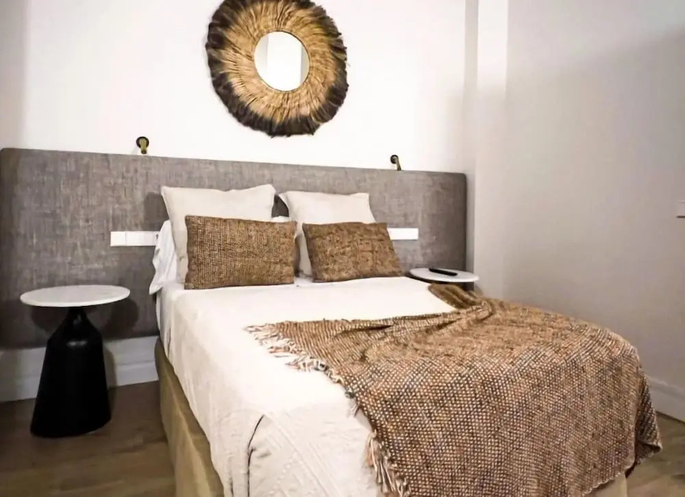 Honest Sevilla Hotel