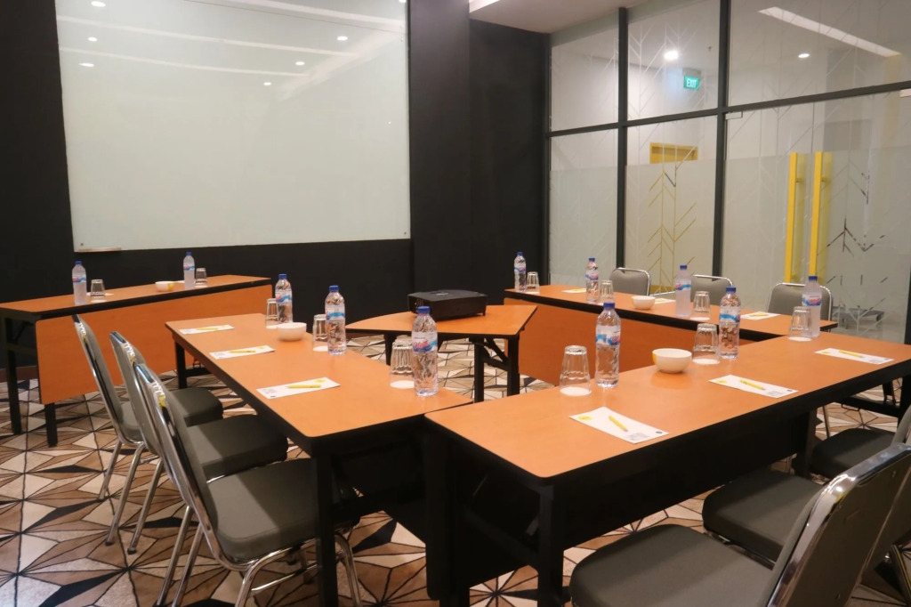 YELLO Hotel Manggarai Jakarta