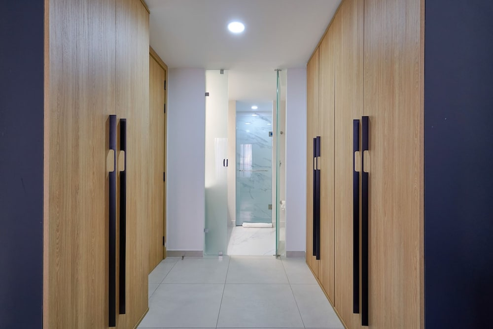 2BR The City Center Dtown Pool Gym Nearcecilip