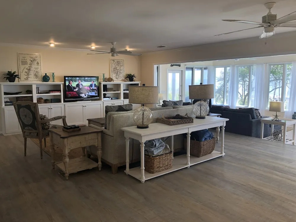 Beach House by Jekyll Realty