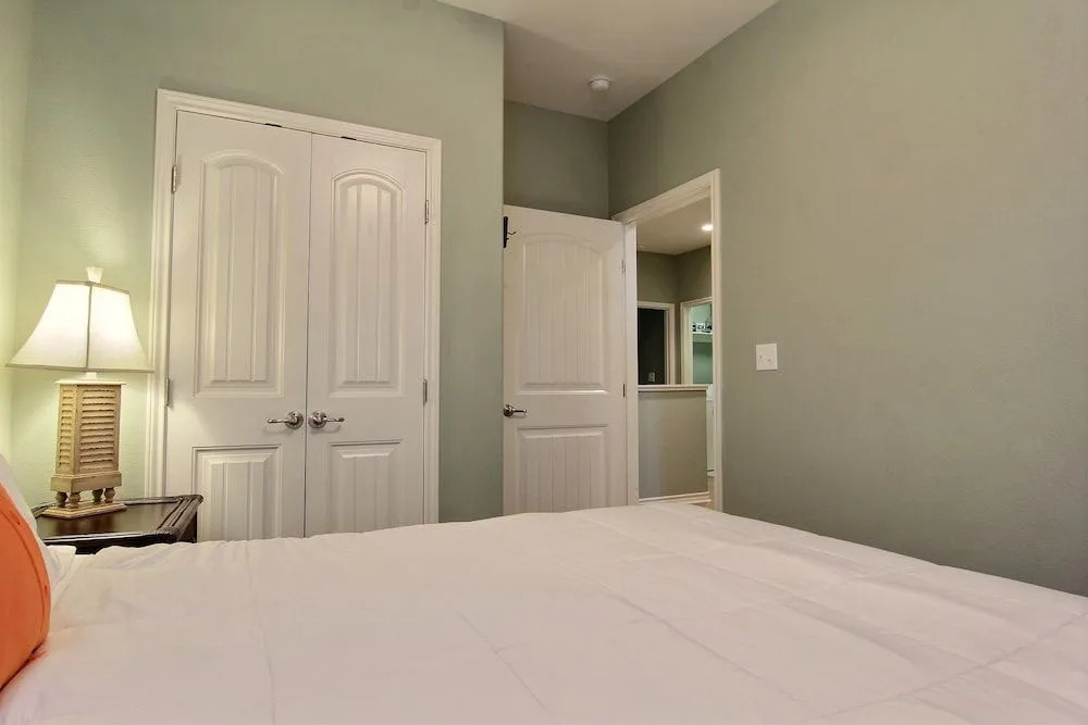 The 13th Wave Gsc13 4 Bedrooms 3 Bathrooms Condo
