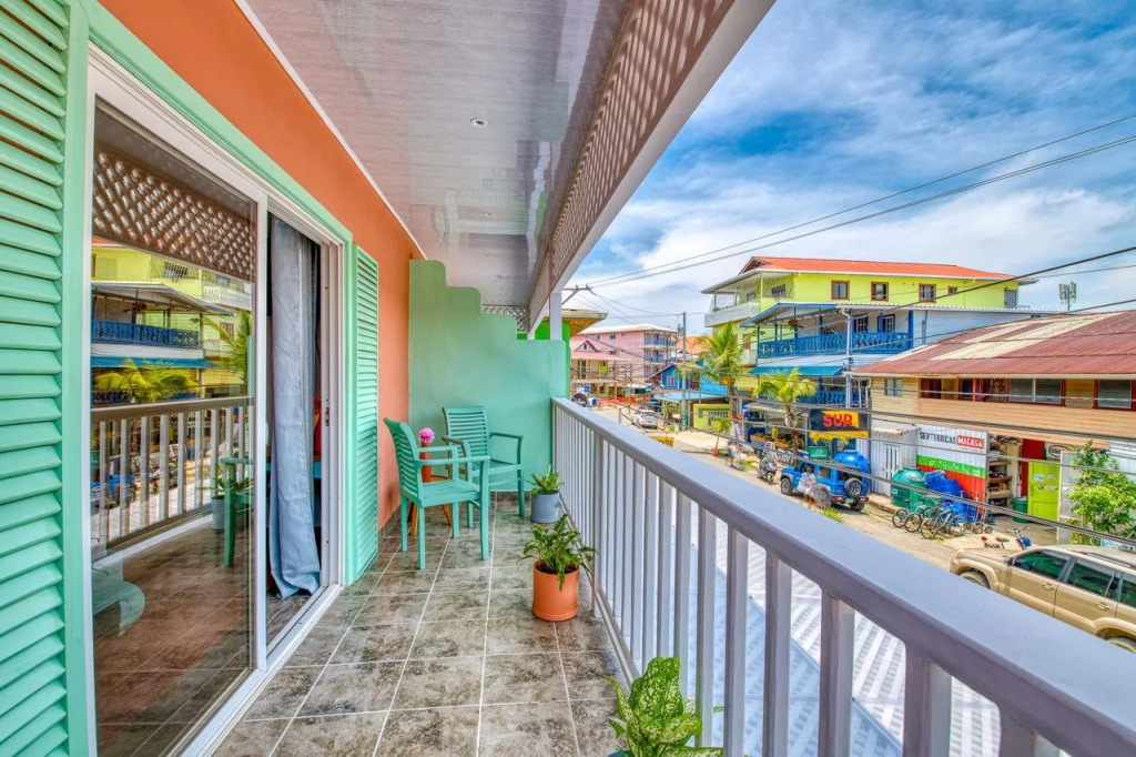 Bocas Paradise Hotel