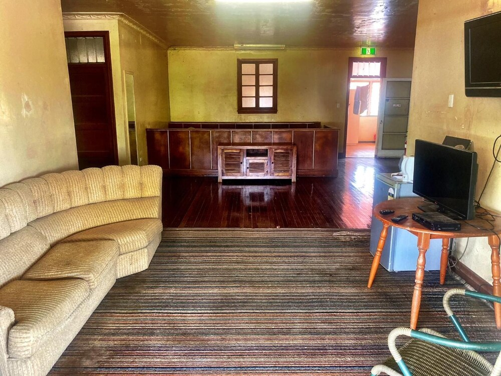 Royal Carrangarra Hotel