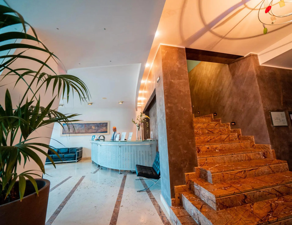 Albatros Hotel