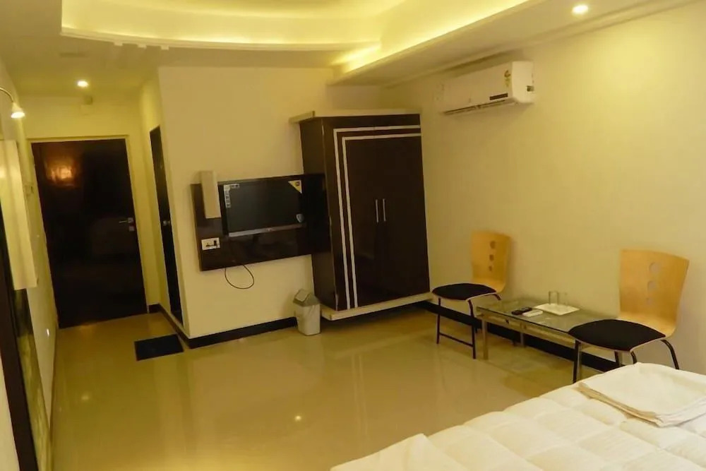 Hotel Vraj Inn