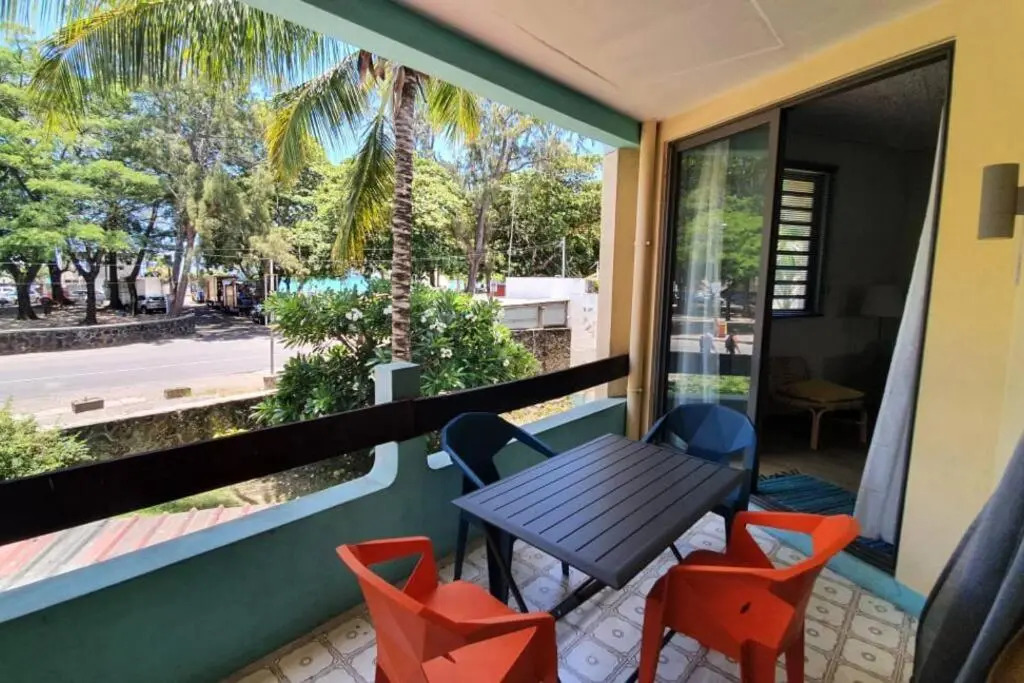 Porte du Bonheur - Freshly renovated 2 bedrooms flat - 50m from beach