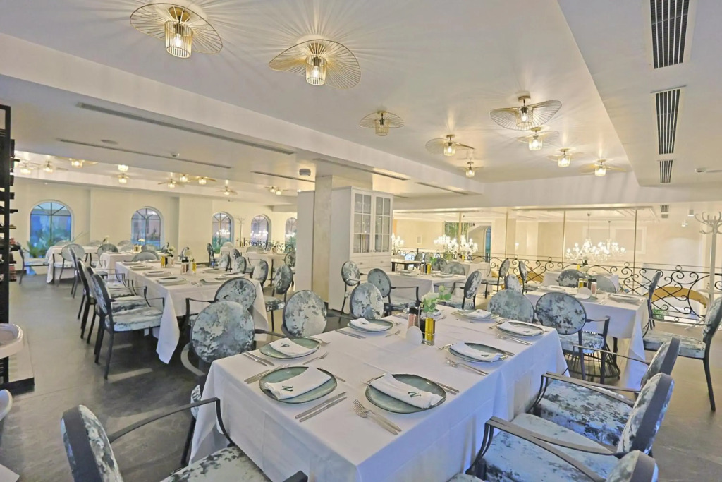 Martiness Hotel Durres