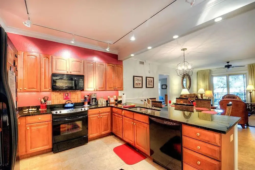 760 Ocean Boulevard #404 by Hodnett Cooper