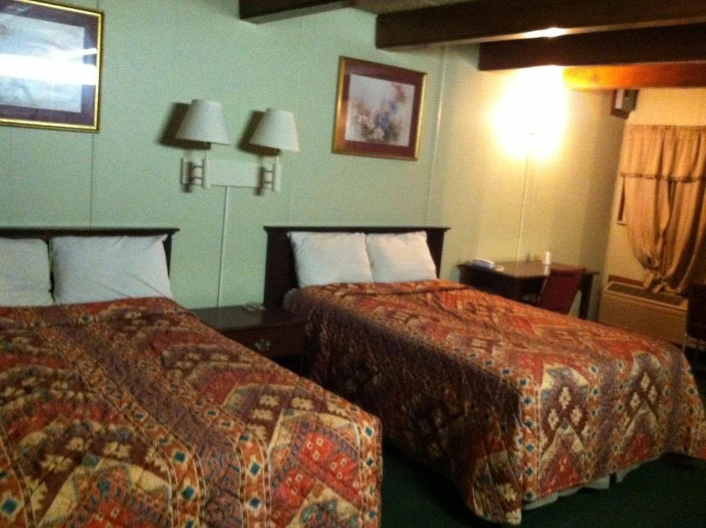 B & J Motel
