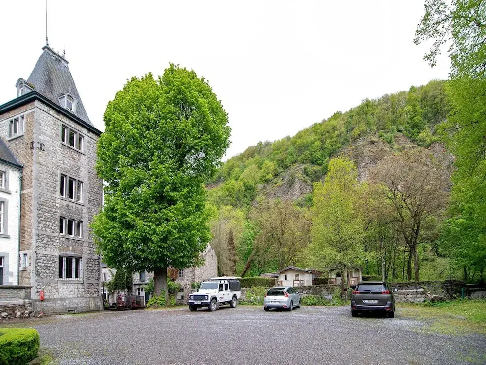 Spacious apartment in a 16th-century castle