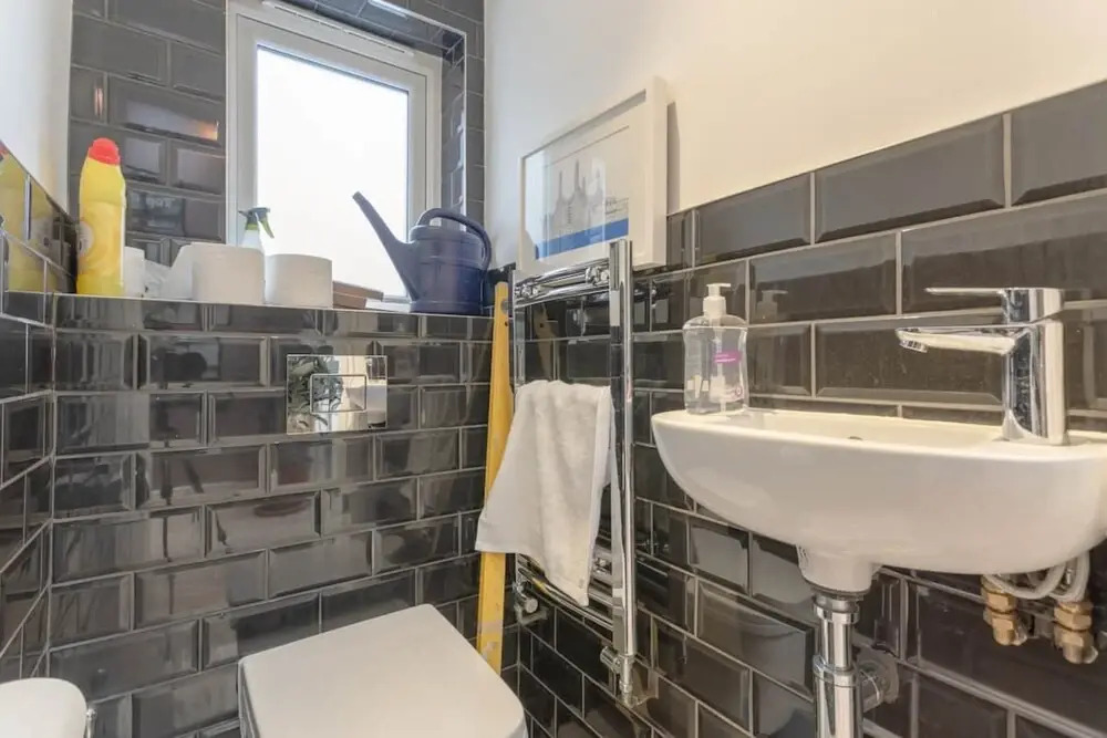 Stylish 2 Bedroom Apartment in London