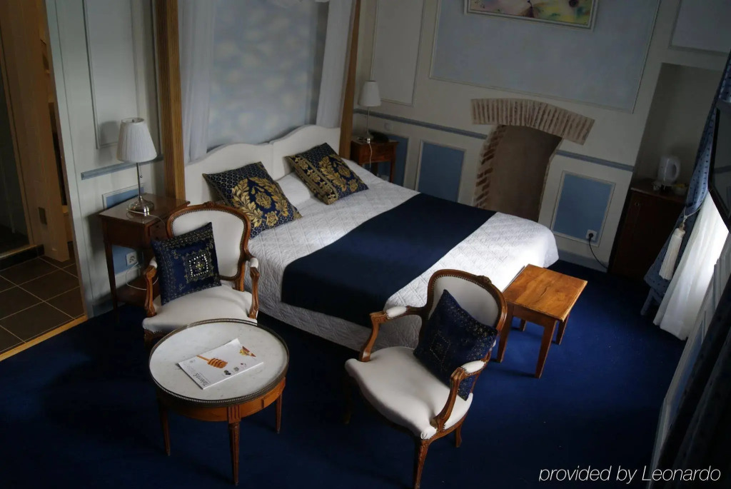 HOTEL LA COGNETTE A 25 Kilomètres de Châteauroux et 30 Kilomètres de Bourges