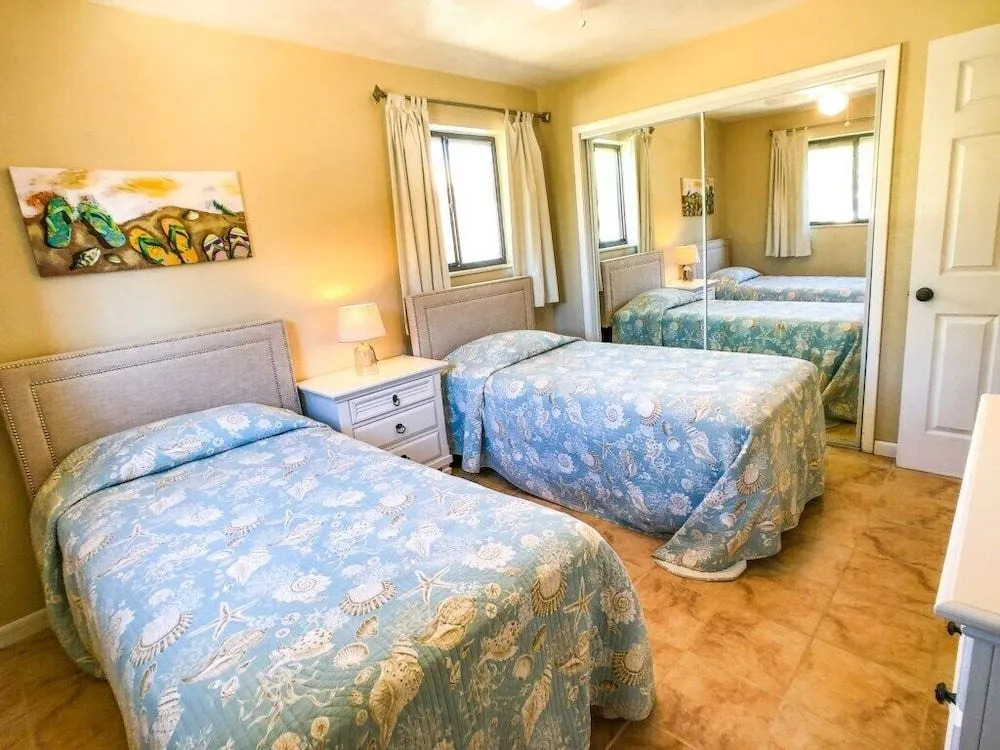 The Beach Barn - 4 Br Home