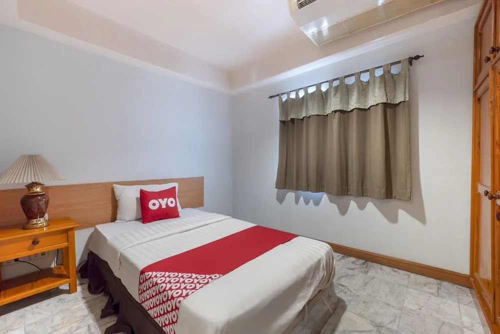OYO 75316 Capital Residence