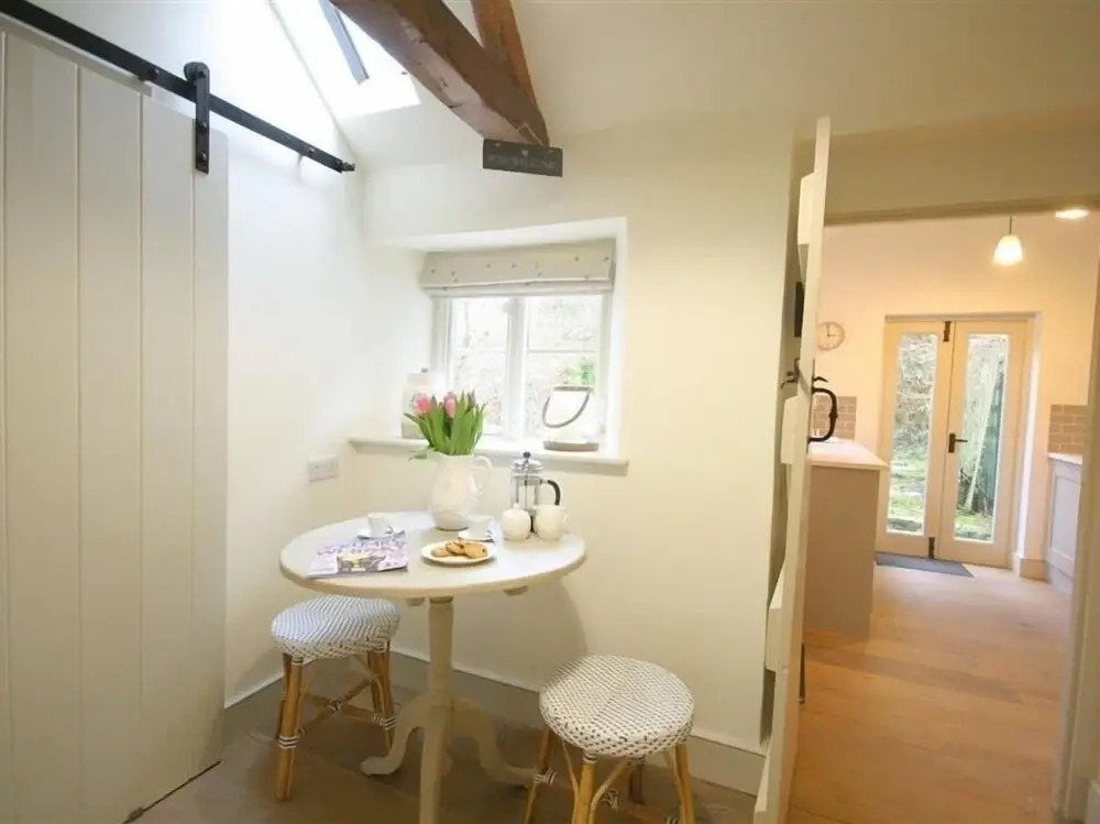 Claypot Cottage, Cirencester