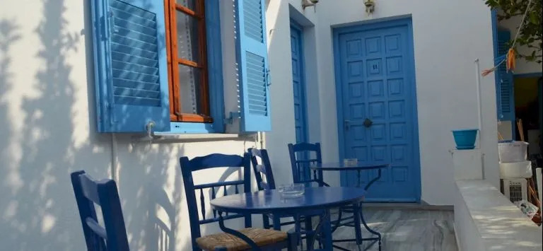 Summer Inn Parikia