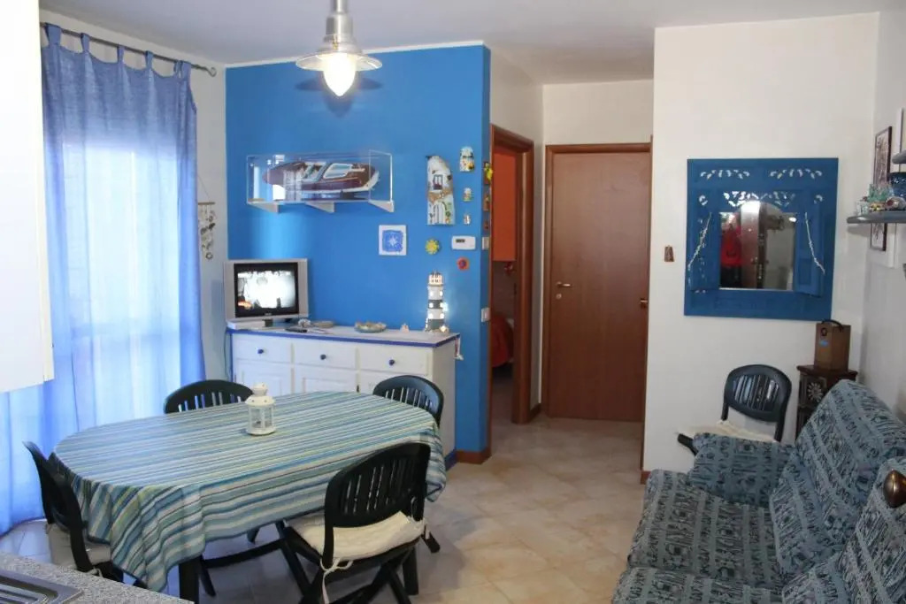 Casina Carina Carina