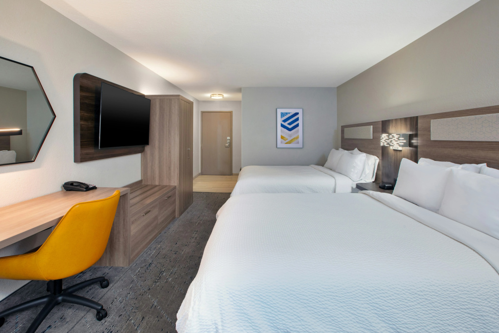 Holiday Inn Express Hotel & Suites Wauseon by IHG