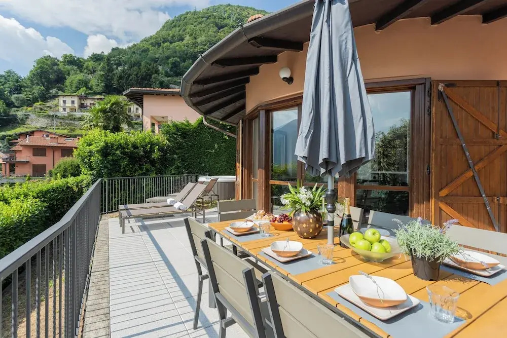 Villa Castello by Rent All Como